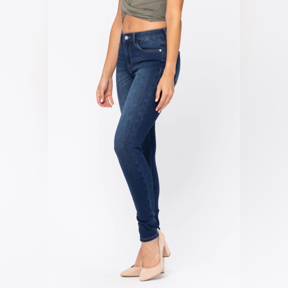 JUDY BLUE SKINNY JEANS THERMADENIM - DARK WASH - 9 / 29